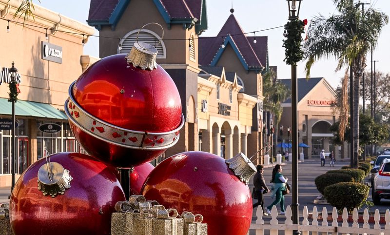 Decorations for holiday shoppers are out at Tulare Outlets on Friday, November 18, 2022.