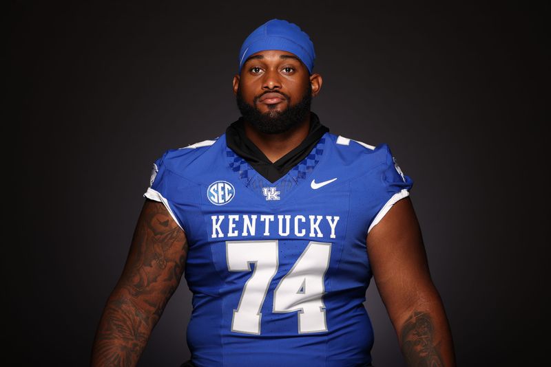 Courtland Ford. Offensive lineman