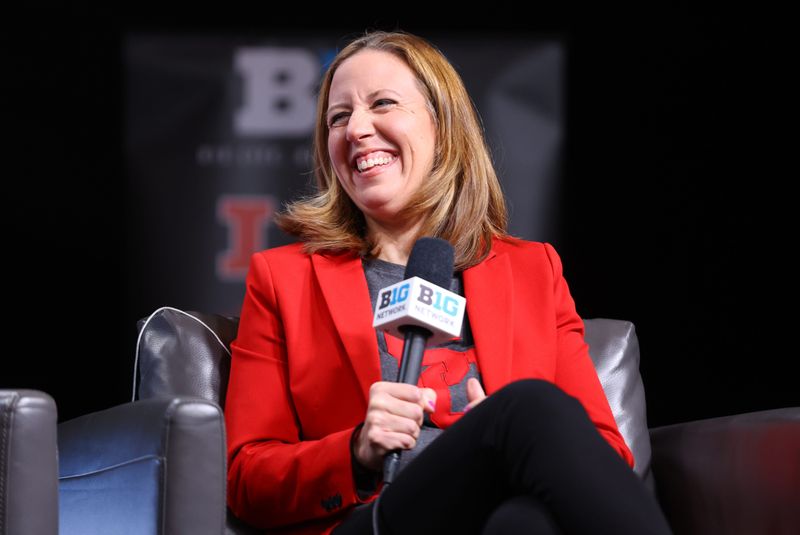 Oct 2, 2024; Rosemont, IL, USA; USC head coach Lindsay Gottlieb during the 2024 Big Ten Women’s Basketball media day at Donald E. Stephens Convention Center. Mandatory Credit: Melissa Tamez-Imagn Images