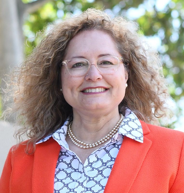 Dr. Claudia Lourido-Habib