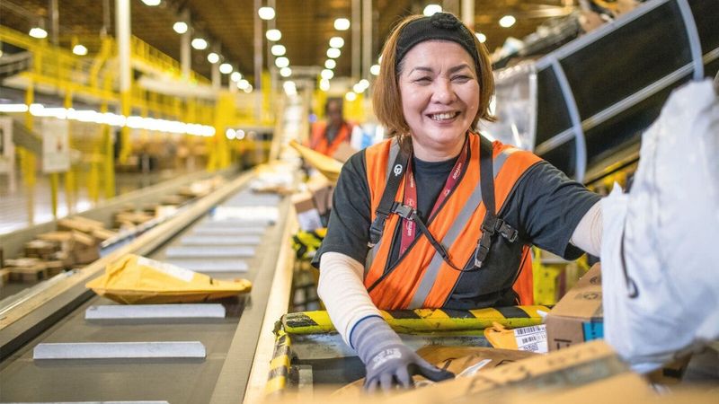 Amazon announced this month, the creation of more than 1,000 seasonal jobs at its new inbound cross-dock facility in Ontario in San Bernardino County.