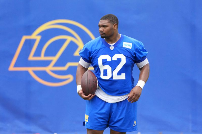Jun 3, 2025; Woodland Hills, CA, USA; Los Angeles Rams lineman Willie Lampkin (62) during organized team activities at Rams Practice Facility. Mandatory Credit: Kirby Lee-Imagn Images