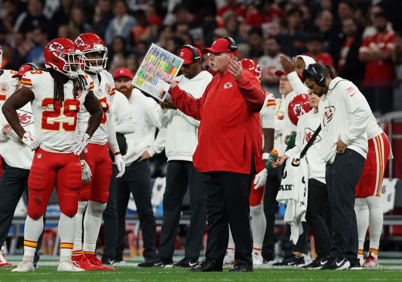 [US, Mexico & Canada customers only] Sep 5, 2025; Sao Paulo, BRAZIL; Kansas City Chiefs head coach Andy Reid reacts in the second half against the Los Angeles Chargers during a NFL game at Corinthians Arena. Mandatory Credit: Amanda Perobelli/Reuters via Imagn Images