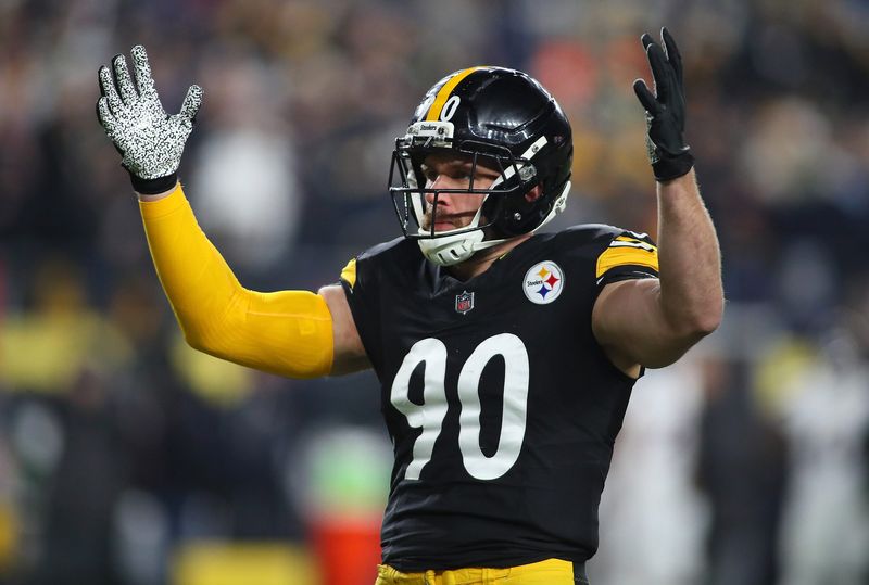 Pittsburgh Steelers linebacker T.J. Watt (90) hypes up the crowd prior to the start of the Pittsburgh Steelers vs Houston Texans Wild Card game at Acrisure Stadium in Pittsburgh, PA on January 12, 2026.