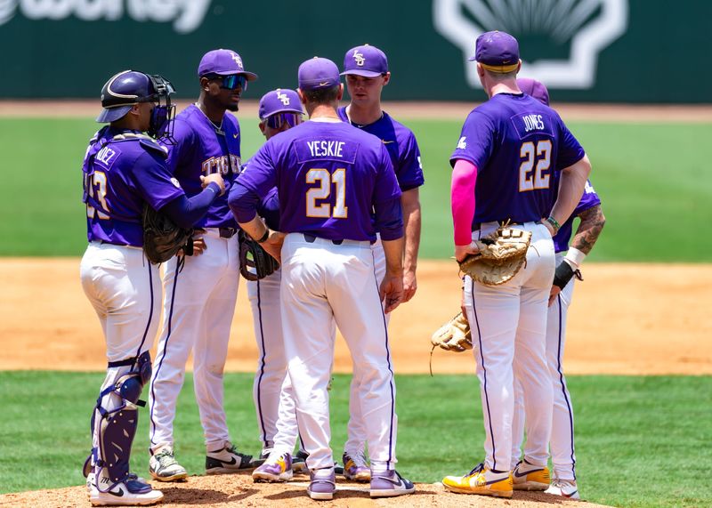 The LSU Tigers take on the West Virginia Mountaineers in game 1 of the 2025 NCAA Div 1 Super Regional Baseball Championship at Alex Box Stadium in Baton Rouge, LA. Saturday, June 7, 2025.