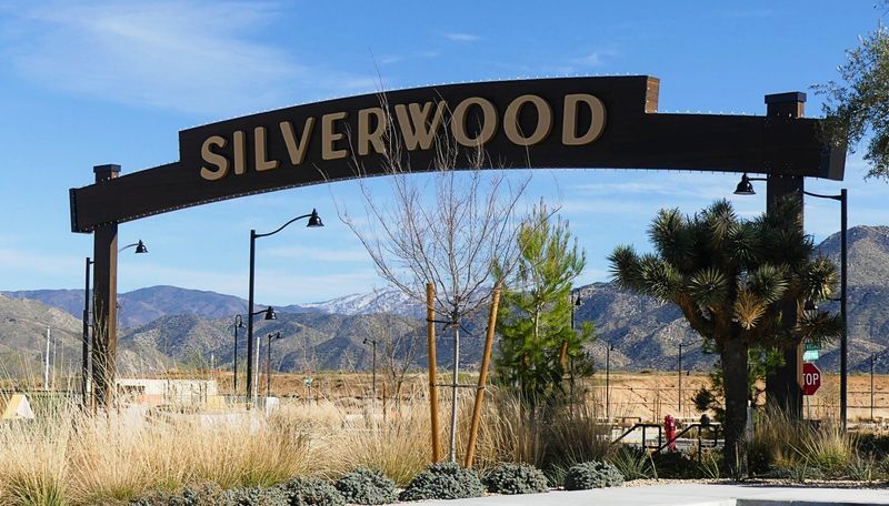 Construction continues on the Hesperia-based Silverwood development, which recently earned the title of Masterplan Community of the Year at the So Cal MAME Awards Gala.