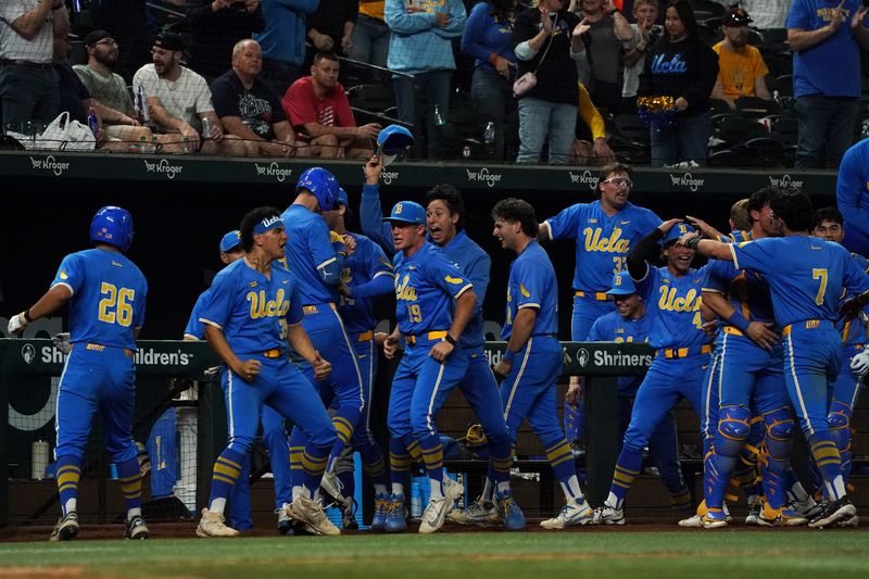Mar 1, 2026; Arlington, TX, USA; UCLA Bruins against Mississippi State Bulldogs during the Amegy Bank College Baseball Series at Globe Life Field. Mandatory Credit: Dustin Safranek-Imagn Images