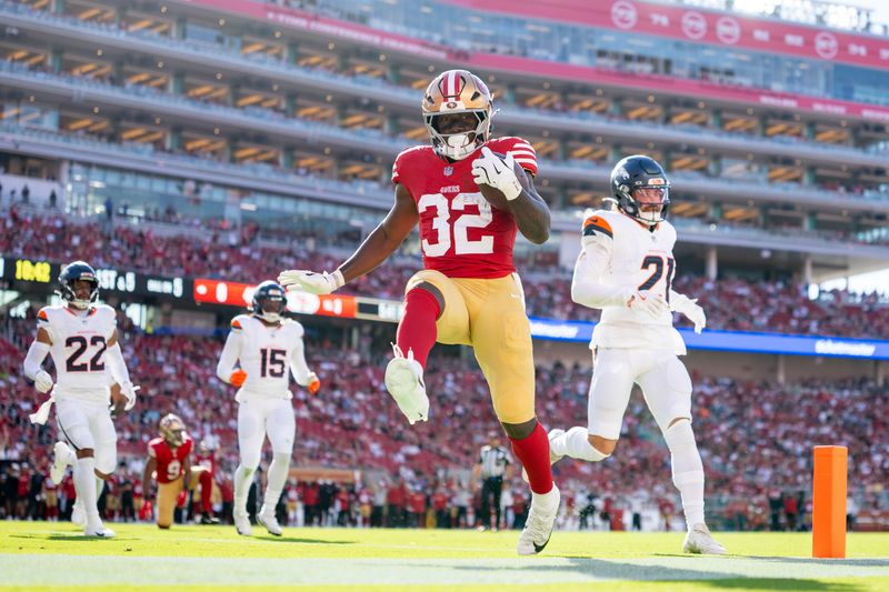 August 9, 2025; Santa Clara, California, USA; San Francisco 49ers running back Patrick Taylor Jr. (32) during the first quarter against the Denver Broncos at Levi's Stadium. Mandatory Credit: Kyle Terada-Imagn Images