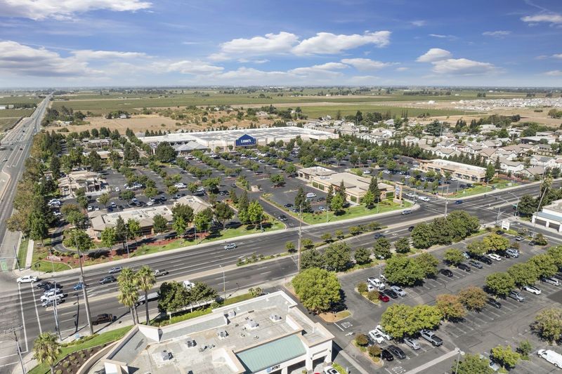 Vintner's Square Shopping Center in Lodi sold in March 2026.