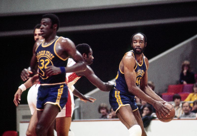 March 10, 1973; Atlanta, GA, USA; FILE PHOTO; Golden State Warriors center Nate Thurmond (42) in action against the Atlanta Hawks at The Omni during the 1972-73 season. Also pictured is Warriors forward Cazzie Russell (32). Mandatory Credit: Manny Rubio-USA TODAY Sports