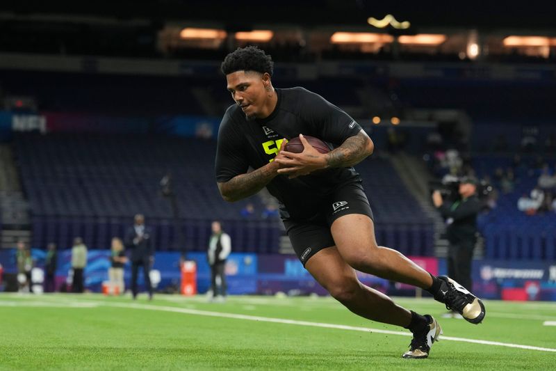 Feb 26, 2026; Indianapolis, IN, USA; Clemson defensive lineman TJ Parker (DL55) during the NFL Scouting Combine at Lucas Oil Stadium. Mandatory Credit: Kirby Lee-Imagn Images