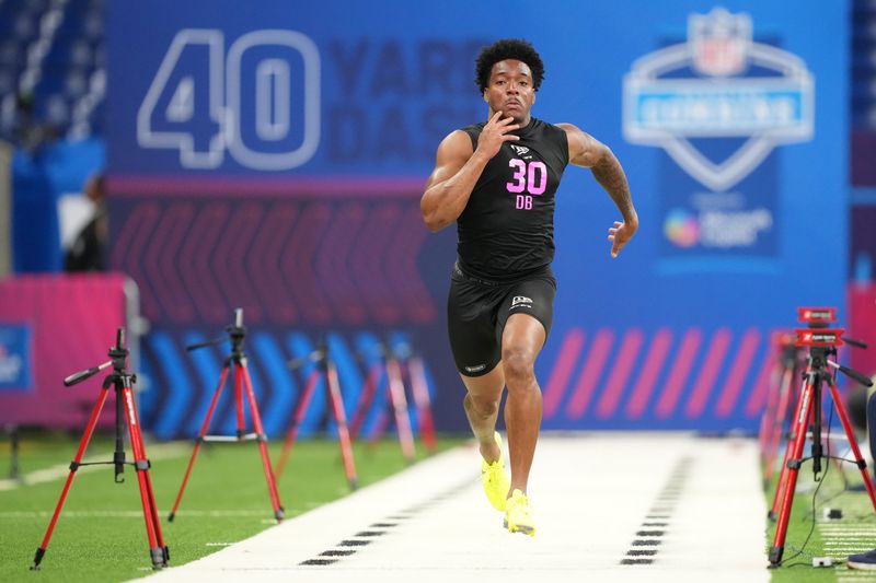 Feb 27, 2026; Indianapolis, IN, USA; Toledo defensive back Avery Smith (DB30) during the NFL Scouting Combine at Lucas Oil Stadium. Mandatory Credit: Kirby Lee-Imagn Images
