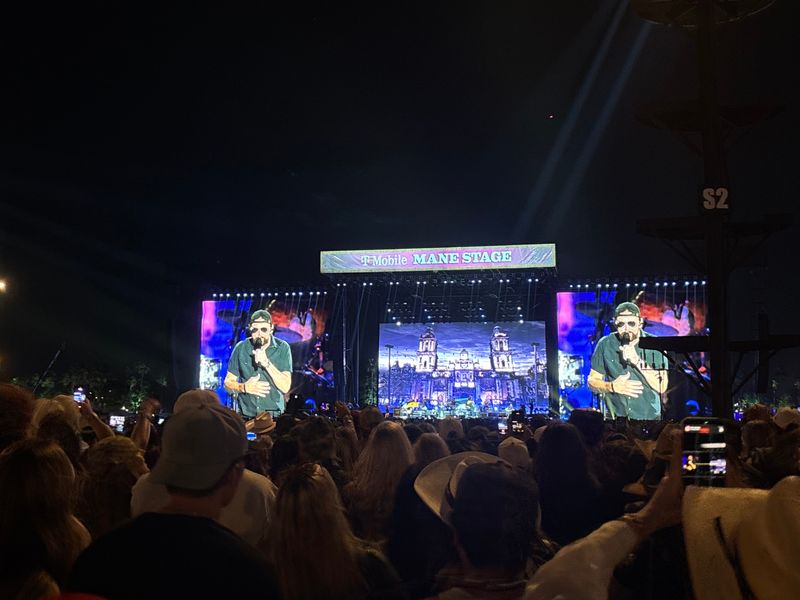 Brooks & Dunn singer Ronnie Dunn singing at the 2026 iteration of Stagecoach.