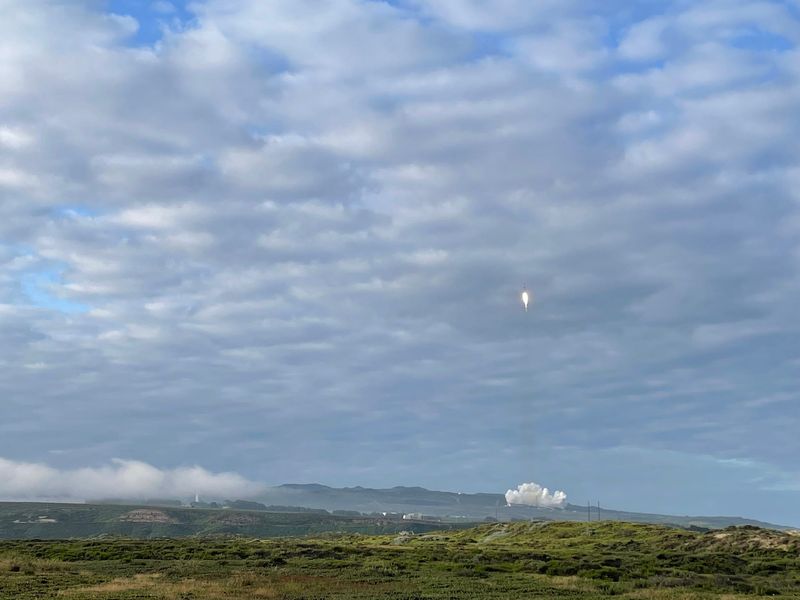 A SpaceX Falcon 9 rocket launches April 26 from the Vandenberg Space Force Base to transporter Starlink broadband satellites to Earth orbit.