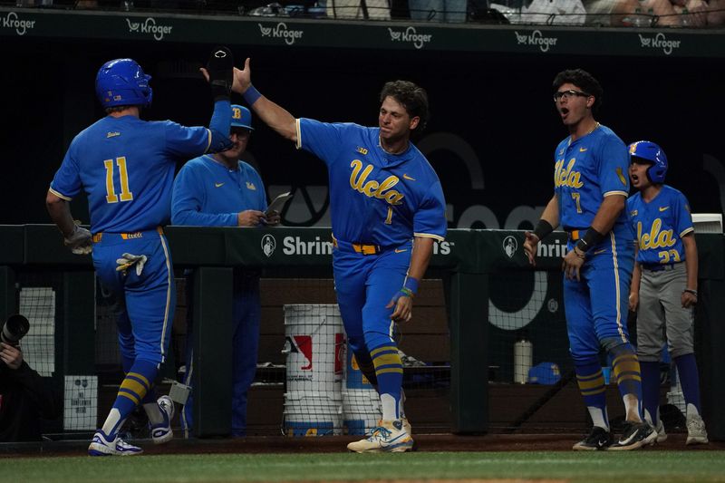 Mar 1, 2026; Arlington, TX, USA; UCLA Bruins against Mississippi State Bulldogs during the Amegy Bank College Baseball Series at Globe Life Field. Mandatory Credit: Dustin Safranek-Imagn Images
