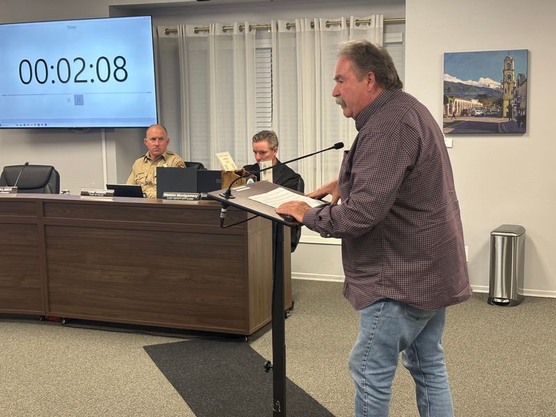 Former Ojai Council member Randy Haney on May 26 at the Ojai City Council meeting. Haney spoke in favor of returning to at-large voting in the city.
