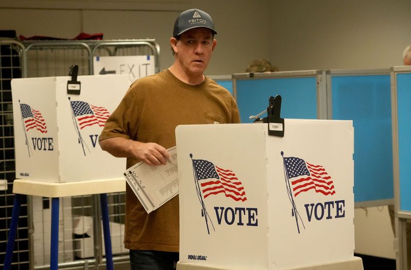 Thousand Oaks resident Dave Stimpson votes in the primary election at a community center in Thousand Oaks on June 2.