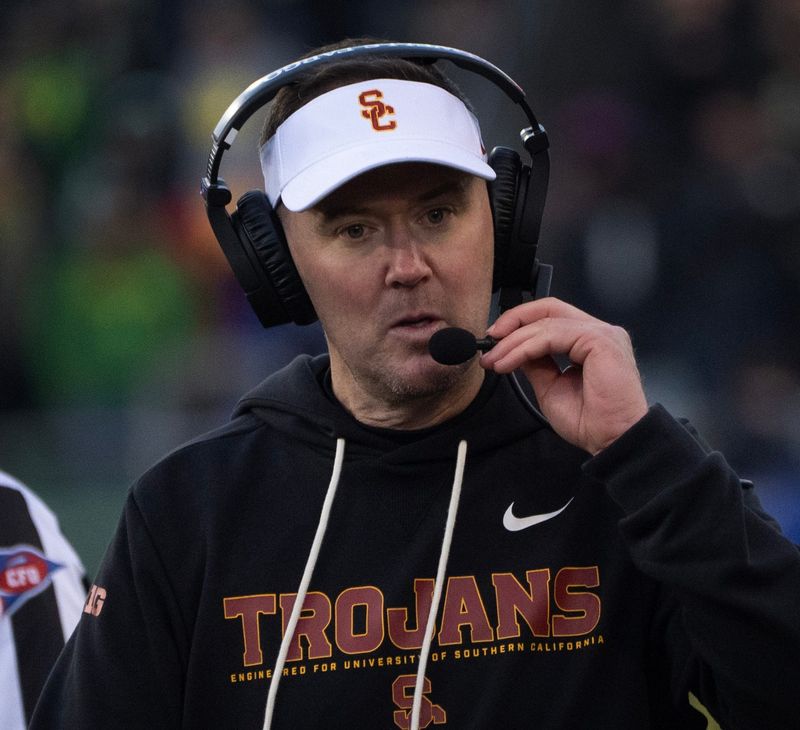 Southern California coach Lincoln Riley looks for answers against Oregon during the second half touchdown Nov. 22, 2025.