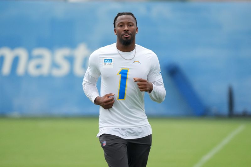 May 11, 2026; El Segundo, CA, USA; Los Angeles Chargers receiver Quentin Johnston (1) during offseason workouts at The Bolt. Mandatory Credit: Kirby Lee-Imagn Images