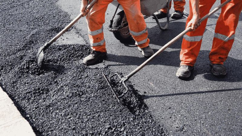 The decades-old Yeghoian Grading and Paving of Apple Valley was recently acquired by two California-based entrepreneurs.