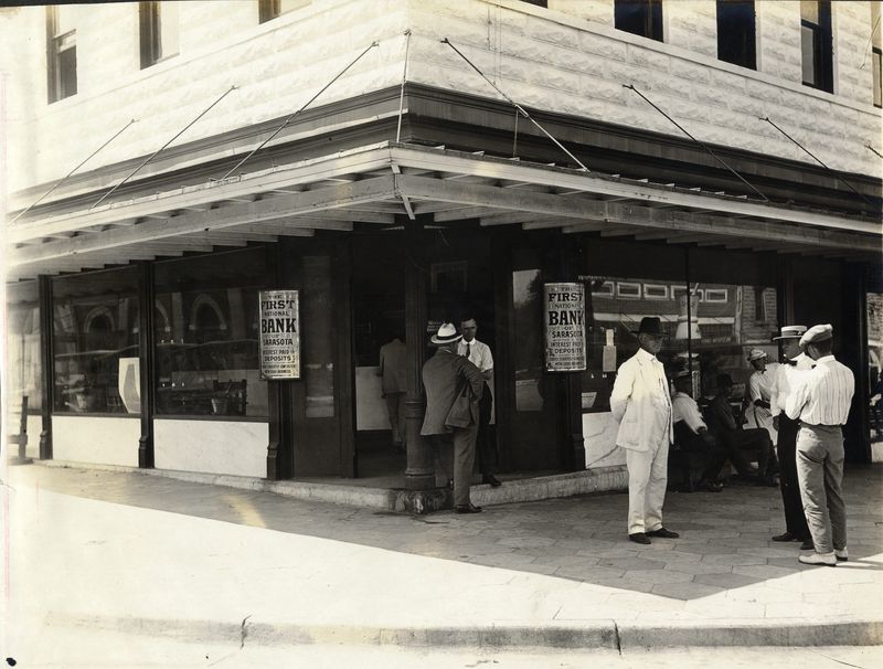 First National Bank was opened as the Citizens Bank by Owen Burns on the Southeast corner of Pineapple and Main Street.