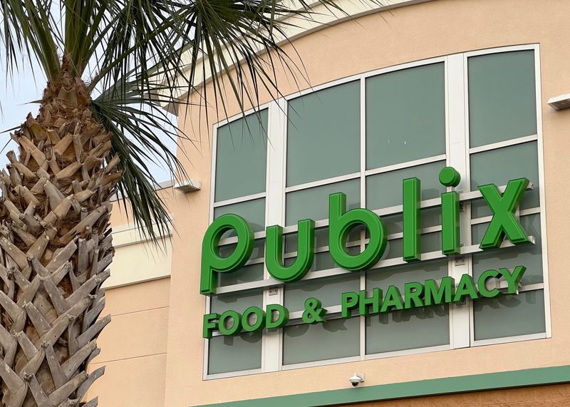Promo images of a Publix Supermarket in DeLand, Florida.