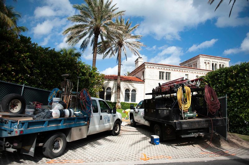 The Town Council gave its initial approval to an ordinance that would extend the in-season restrictions on construction by a month. Pictured above, Construction work at a property in the Estate Section in December 2024.