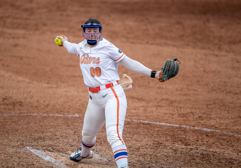 Florida starting pitcher/relief pitcher Ava Brown (00) pitches against Oklahoma during a NCAA softball game at Katie Seashole Pressly Stadium in Gainesville, FL on Saturday, May 3, 2025. [Alan Youngblood/Gainesville Sun]