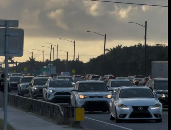 Early morning gridlock plagues Boynton Beach Boulevard west of Lyons Road. Valencia Reserve residents argue the over-capacity roadway cannot accommodate more traffic that would be generated by an apartment complex proposed for a site west of the 55-plus community.