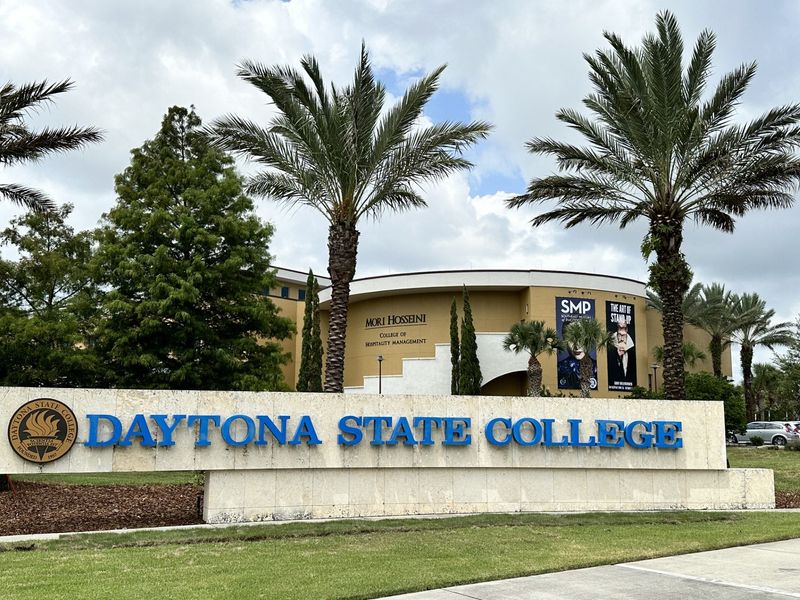 Daytona State College is planning to build a new 40,623 square-foot facility to house programs in aviation airframe and powerplant mechanics, in partnership with Embry-Riddle Aeronautical University. DSC will train students in an associate of science program for two years, and the students will be allowed to transfer to ERAU to complete bachelor's of science degrees in aviation maintenance.