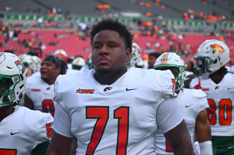 Florida A&M Rattlers offensive lineman Ashton Grable (71) pregame of playing the South Florida Bulls at Raymond James Stadium, Saturday, Sept. 9, 2023