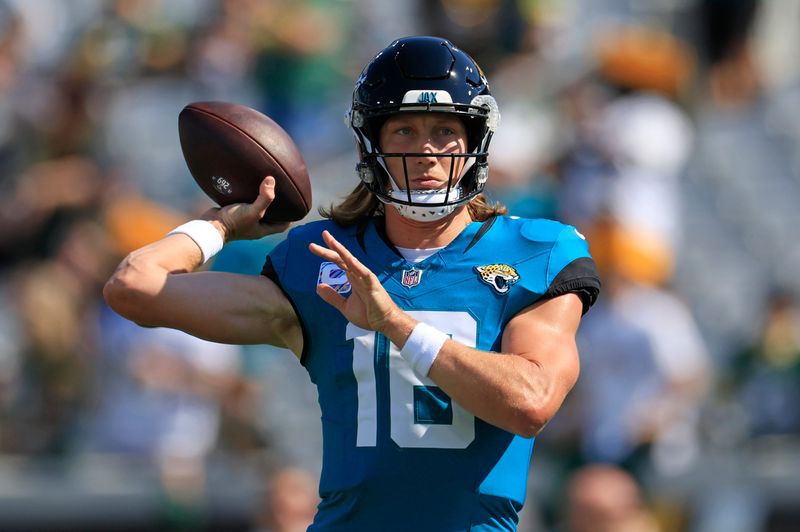 Jacksonville Jaguars quarterback Trevor Lawrence (16) warms up before an NFL football matchup Sunday, Oct. 27, 2024 at EverBank Stadium in Jacksonville, Fla. [Corey Perrine/Florida Times-Union]