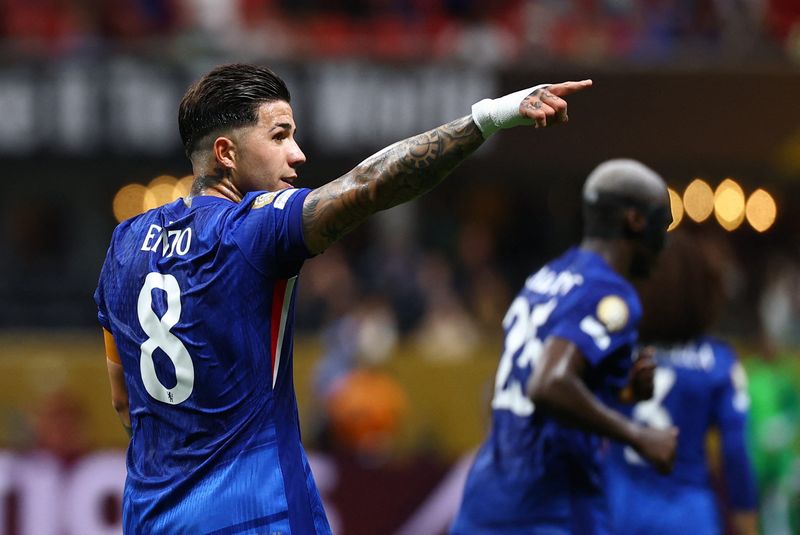 [Subscription Customers Only] Jun 16, 2025; Atlanta, Georgia, USA; (Editors Notes: Caption Correction) Chelsea FC midfielder Enzo Fernandez (8) celebrates after scoring the second goal of the game during the second half during a group stage match of the 2025 FIFA Club World Cup at Mercedes-Benz Stadium. Mandatory Credit: Kai Pfaffenbach-Reuters via Imagn Images