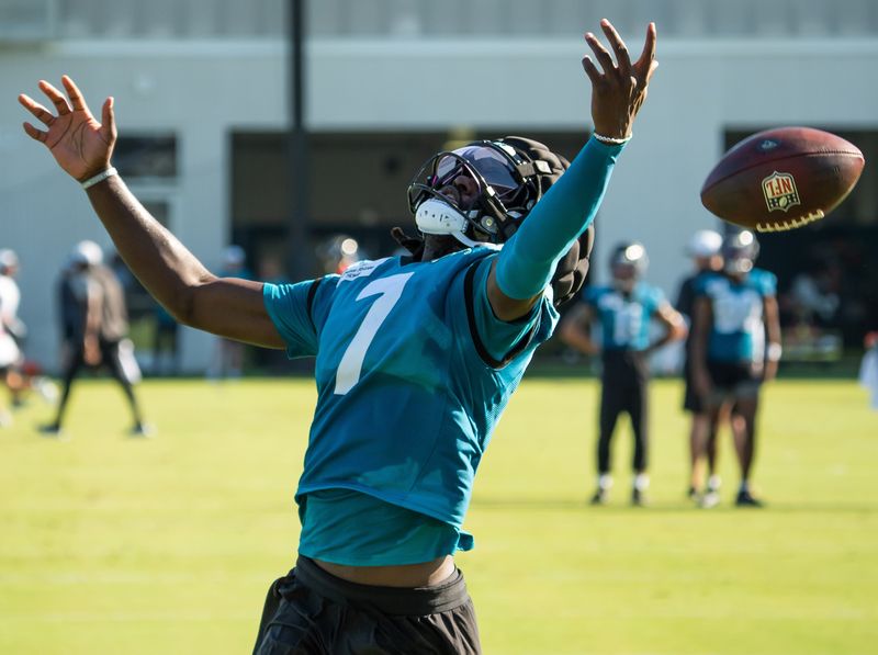 Jacksonville Jaguars wide receiver Brian Thomas Jr. (7) can’t get a hold of an over thrown pass while running a route during an NFL training camp fourth session at the Miller Electric Center, Sunday, July 27, 2025, in Jacksonville, Fla. [Doug Engle/Florida Times-Union]