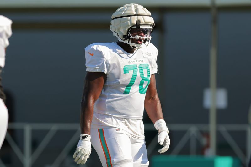 Jul 29, 2025; Miami Gardens, FL, USA; Miami Dolphins guard James Daniels (78) works on the field during training camp at Baptist Health Training Complex. Mandatory Credit: Sam Navarro-Imagn Images