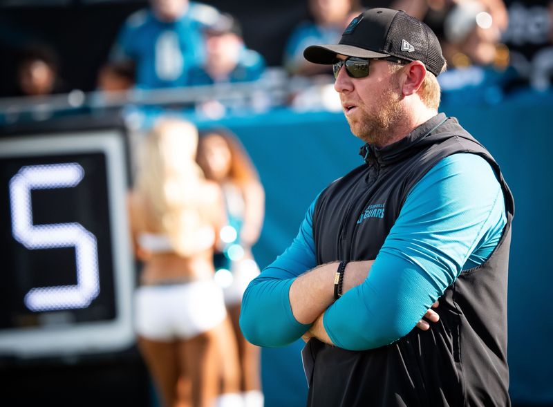 Jacksonville Jaguars head coach Liam Coen watches his team warm up before an NFL scrimmage at EverBank Stadium Friday August 1, 2025, in Jacksonville, Fla. [Doug Engle/Florida Times-Union]