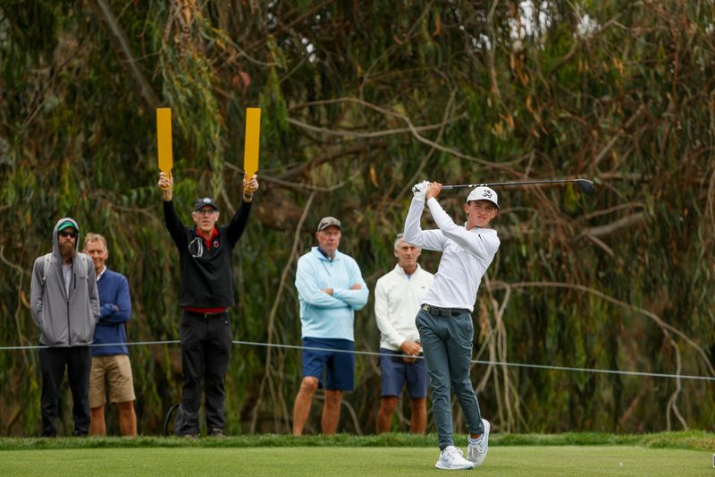 Miles Russell plays his tee shot on the second hole during the quarterfinals of the 2025 U.S. Amateur at The Olympic Club (Lake Course) in San Francisco, Calif. on Friday, Aug. 15, 2025. (Chris Keane/USGA)