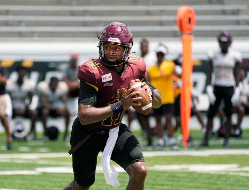 Cam Ransom (11) looks to pass during a Bethune-Cookman football intrasquad scrimmage at Daytona Stadium, Saturday, Aug. 16, 2025