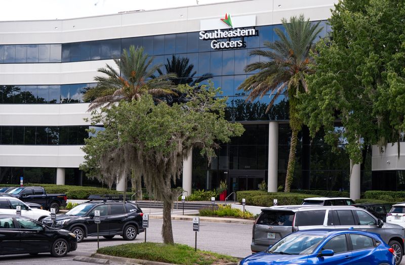 The Duval County School Board may vote Sept. 2 to buy this building for the school district's new headquarters. The 4-story building was built in 1990 off Freedom Crossing Trail and is located at 8928 Prominence Parkway in Jacksonville, Fla. It is presently the headquarters for Southeastern Grocers. [Doug Engle/Florida Times-Union]
