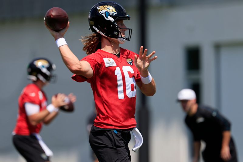 Jacksonville Jaguars quarterback Trevor Lawrence (16) throws the ball during an NFL training camp session at the Miller Electric Center, Friday Aug. 15, 2025 in Jacksonville, Fla. [Corey Perrine/Florida Times-Union]