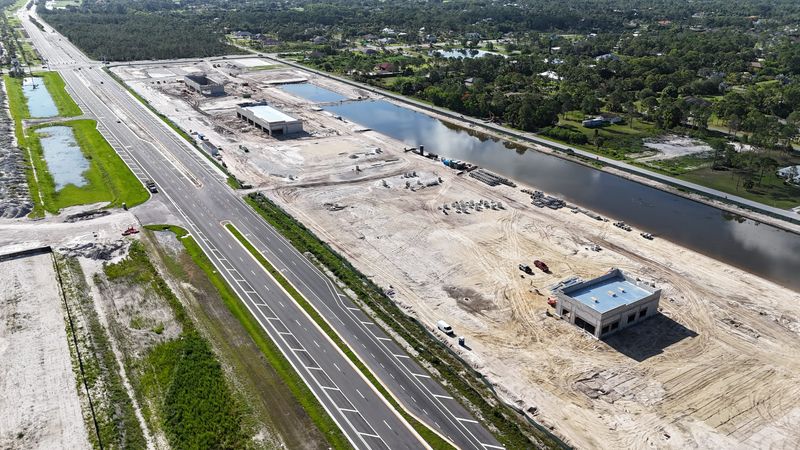 The Coconut Crossing shopping center is under construction at the southwest corner of Northlake Boulevard and Coconut Boulevard in Palm Beach Gardens, Fla.