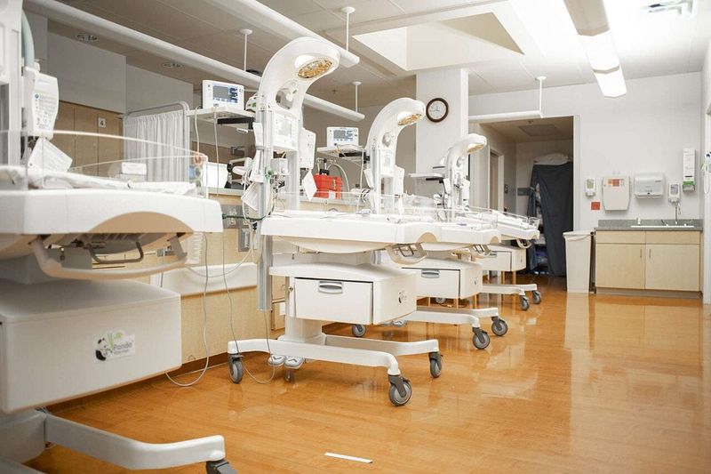 UF Health Leesburg Hospital has informed patients that it will be closing its Women's Life Center, the hospital's maternity ward and OB/GYN clinic, this fall.