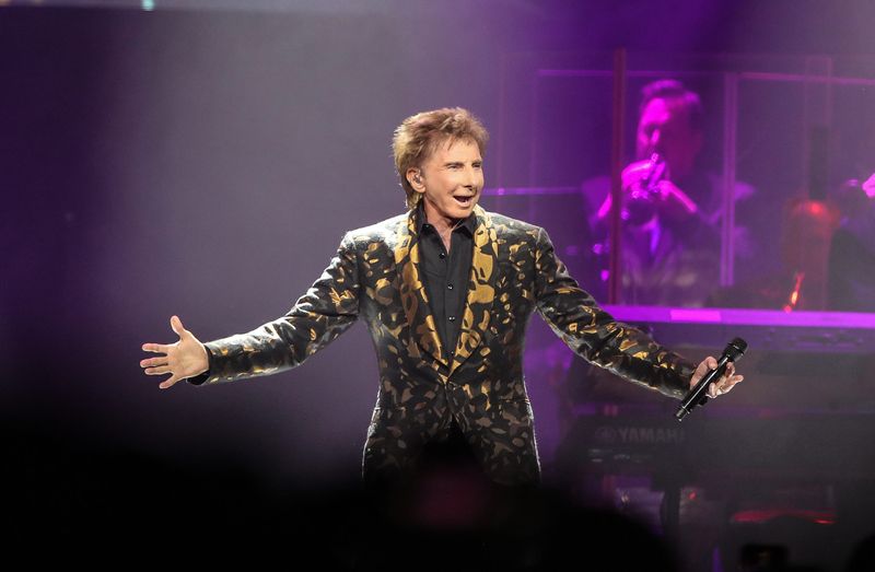 Barry Manilow serenaded the crowd at the KFC Yum! Center on Monday, August 21, 2023.