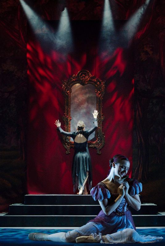 "Snow White" by Ballet Palm Beach at the Kravis Center.