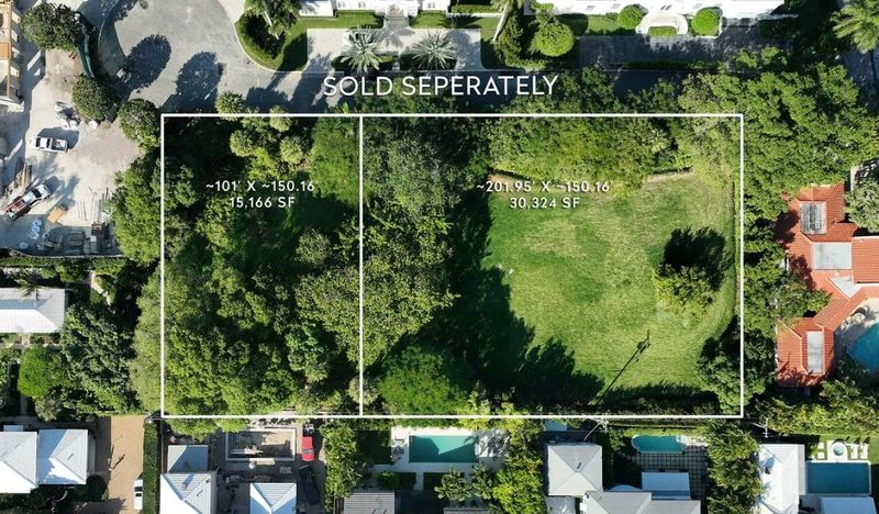 A white perimeter line on an aerial photo shows the vacant lots that once comprised the historic estate known as Rabbit Hill, on the south side of the Chapel Hill Road cul-de-sac in Midtown Palm Beach.