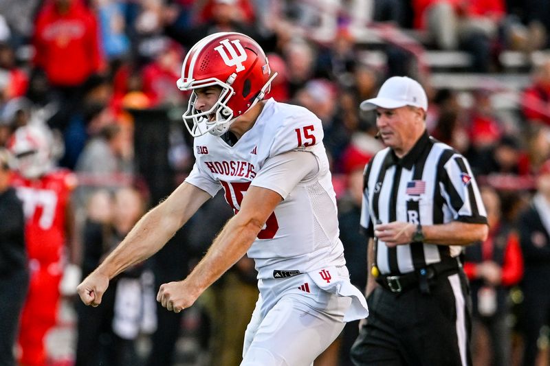 Indiana Hoosiers quarterback Fernando Mendoza (15) celebrates after throwing a touchdown Nov. 1, 2025 during the second quarter against the Maryland Terrapins at SECU Stadium in College Park, Maryland. Mandatory Credit: Tommy Gilligan-Imagn Images