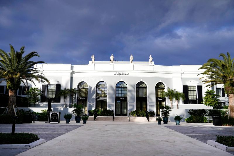 Glazer Hall has drawn strong audiences in its first season at the former Royal Poinciana Playhouse site in Palm Beach.