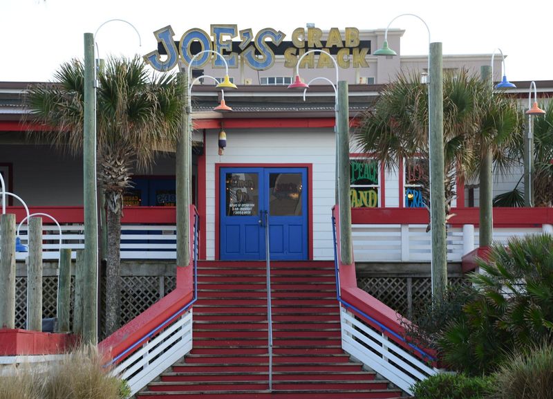 Joe's Crab Shack, 6 Beach Blvd. in Jacksonville Beach, is shown in December 2015.
