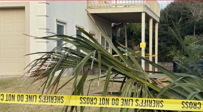 Eight people were injured when a second-story deck collapsed Jan. 25 at a private home in the 2400 block of South Ponte Vedra Boulevard in Ponte Vedra Beach, according to St. Johns County Fire Rescue
