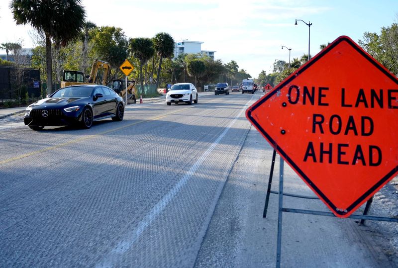 South Ocean Boulevard between S.R. 802/Lake Avenue and Ibis Way is periodically reduced to one lane as crews perform milling and repave the roadway on Feb. 10.